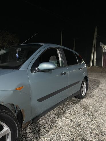 Ford: Ford Focus: 2000 г., 1.6 л, Механика, Бензин, Хэтчбэк — 4