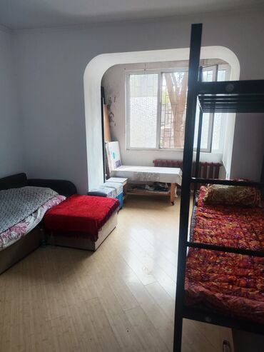 снять комнату в общежитии от собственника: 40 м², С мебелью