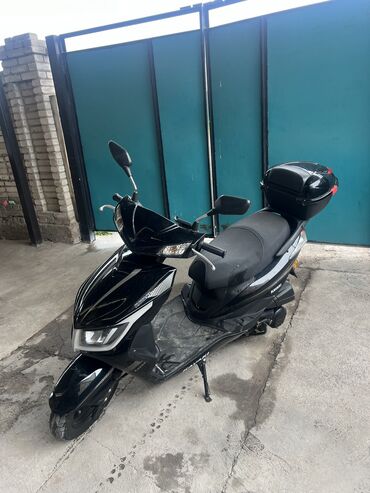 Мотоциклы и мопеды: Продаю скутер 125 куб м8 в хорошем состоянии 2023гбез вложений сел