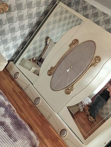 Yataq otağı dəstləri: Bu yataq dəsti yataq otağınız üçün rahat və zərif bir seçimdir. Dəstə — 7