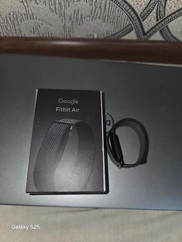 fitbit air бишкек: Google Fitbit Air — компактный фитнес-трекер-брелок/клипса с тканевым — 3