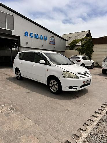 Toyota: Toyota Ipsum: 2002 г., Минивэн — 4