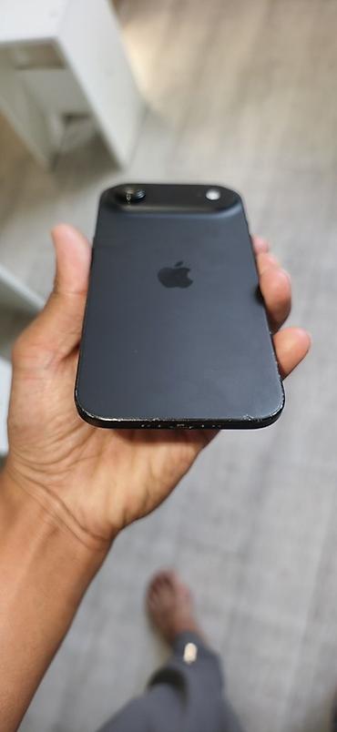 списанная техника эпл: IPhone Air, Б/у, 256 ГБ, Черный, Чехол, 93 % — 2
