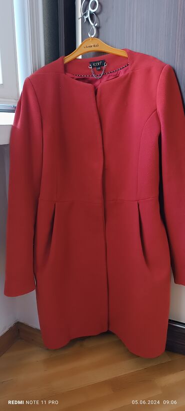 parlaq qadın kostyumları: Пальто XL (EU 42)