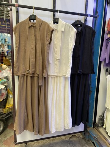 костюмы женские цена: Костюм с юбкой, Китай, One size