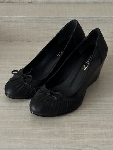 турецкая обувь на платформе: Туфли 36, цвет - Черный