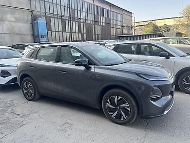geely coolray: Changan Qiyuan Q05: 2026 г., Автомат, Электромобиль, Кроссовер — 5