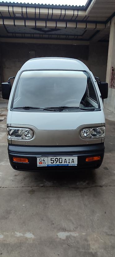 Легкий грузовой транспорт: Легкий грузовик, Daewoo, 1,5 т — 1