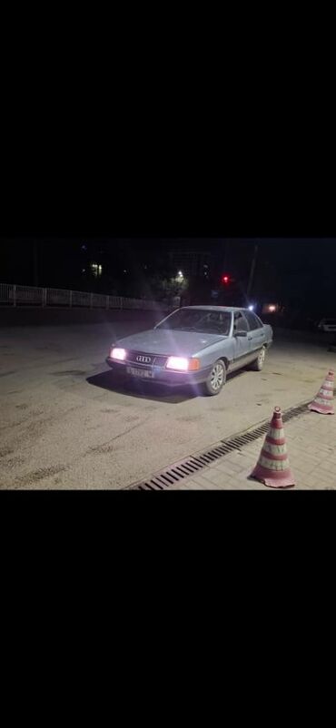 телефон флай с кнопкой сос: Audi 100: 1986 г., 2.3 л, Механика, Бензин, Седан