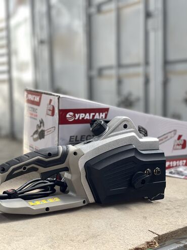 продаю электро пилу: ЭлектроПила от фирмы Ураган 😍🧨 Потребность: 220-240В Мощность: 3000W