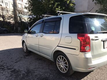 Toyota: Toyota Raum: 2003 г., 1.5 л, Автомат, Бензин