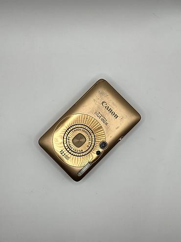 Техника и электроника: Hər bir modelin üzərində yaddaş kartı, asılqan, adapter və batareyası — 5