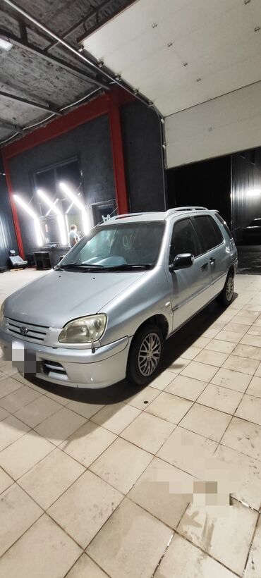 Toyota: Toyota Raum: 1998 г., 1.5 л, Автомат, Бензин, Универсал