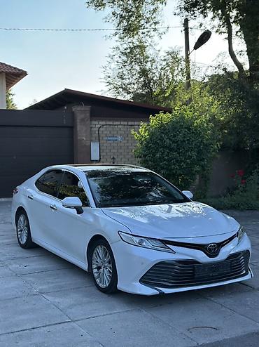 12000: Toyota Camry: 2018 г., 2.5 л, Автомат, Бензин, Седан — 4