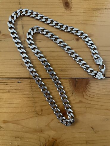 Boyunbağılar: Boyunbağı, Gümüş, 85 g, Ünvandan götürmə lalafo.az -da Boyunbağılar: Boyunbağı, Gümüş, 85 g, Ünvandan götürmə