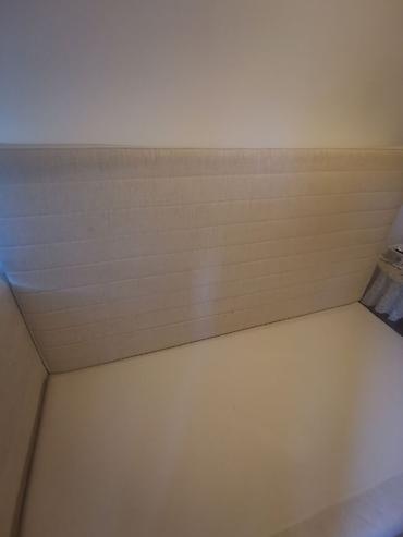 epoxy stolovi: Krevet samac. Simpo sa kvalitnim dušekom.Krevet dimenzija — 6