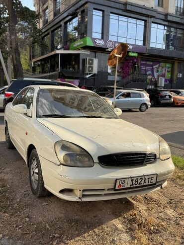 Daewoo: Daewoo Nubira: 2001 г., 1.6 л, Автомат, Бензин, Седан