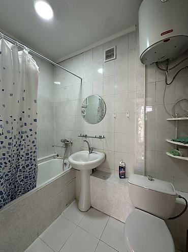 Бөлмөлөрдү сатып алуу: 4 бөлмө, 84 м², Жеке план, 3 кабат, Эски ремонт — 9