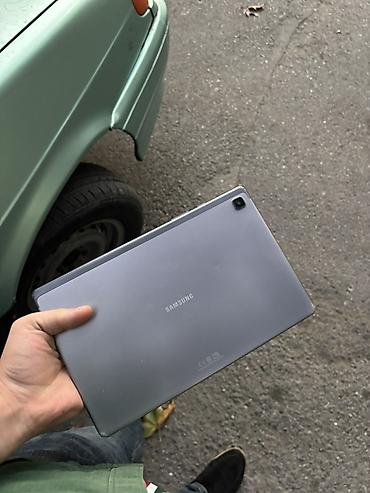 Samsung planşet - Rəng: Boz (metal korpus) - Ekran: Böyük ölçülü