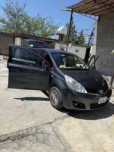 audi a8: Nissan Note: 1.6 l | 2011 il Hetçbek — 3
