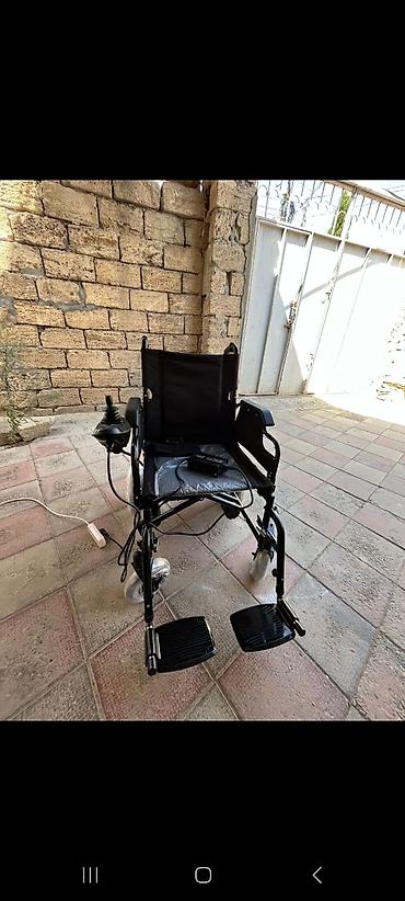 Elektrik idarəetməli əlil arabası - Joyistiklə idarə olunan
