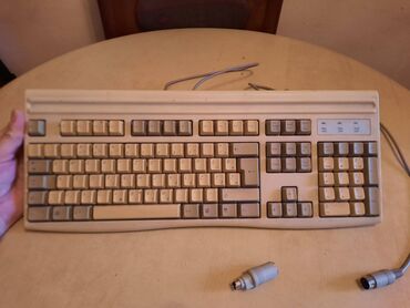 Tastature: Stara,retro DIN tastatura za kompjuter Ispravna tastatura sa