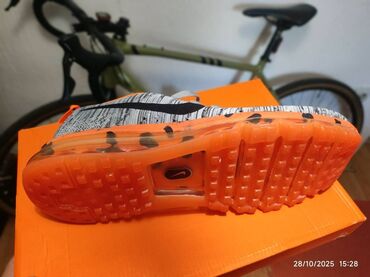 Patike: Patike, veličina - 46 — 9