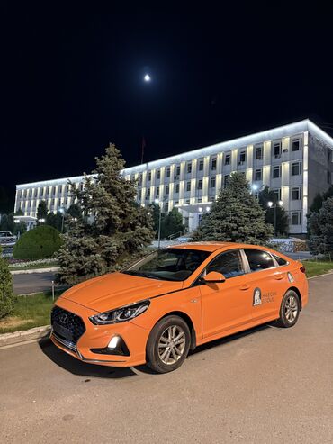 худай сантафе: Hyundai Sonata: 2018 г., 2 л, Автомат, Газ, Седан