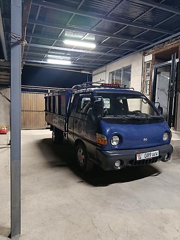 814 борт: Hyundai Porter — компактный грузовик с бортовой платформой — 2