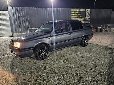 man tgm: Volkswagen Vento: 1993 г., 1.8 л, Механика, Бензин, Седан — 2