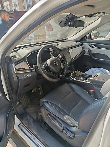 qin plus: Weltmeister EX5, 2021 г., 300000 км, Передний, В наличии — 4