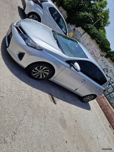 Toyota: Toyota Auris: 1.4 l. | 2014 έ. Κουπέ — 4