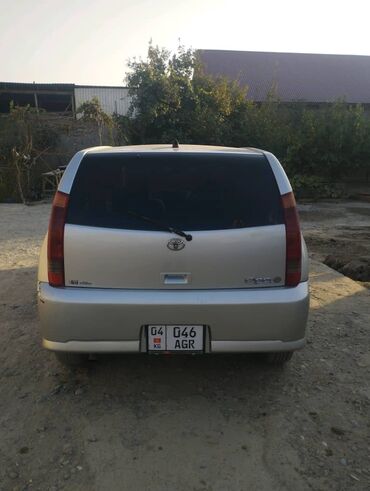 срочно продам авто в связи с переездом: Toyota Opa: 2001 г., 2 л, Вариатор, Бензин, Хетчбек