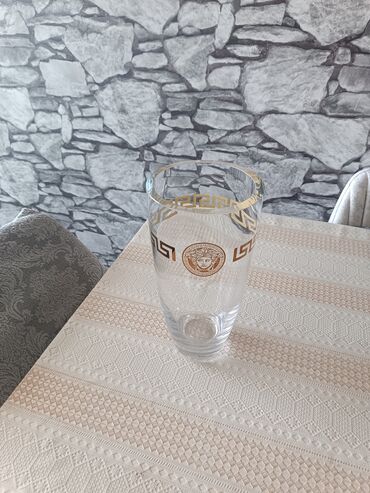 pul gülü: Gorgeous Versace Rosenthal - Gold Medusa 12” Clear - Crystal Vase -