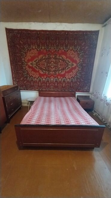 сдаю дом в ак орго: Дом, 79 м², 4 комнаты, Риэлтор, Старый ремонт