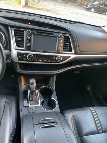 Toyota: Toyota Highlander: 2019 г., 3.5 л, Автомат, Бензин, Внедорожник — 14