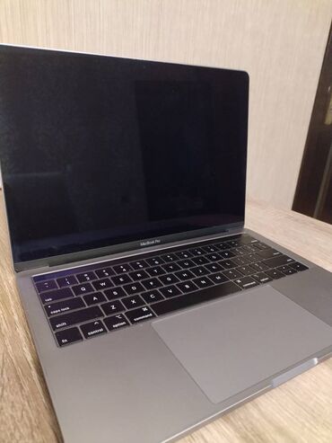 macbook çanta: İşlənmiş Apple MacBook, 15.6 ", Intel Core i7, 512 GB