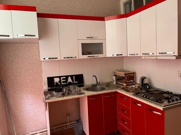 Ofislər: İcarəyə verilir: işgüzar görüşlər, təlim və kiçik seminarlar üçün — 7