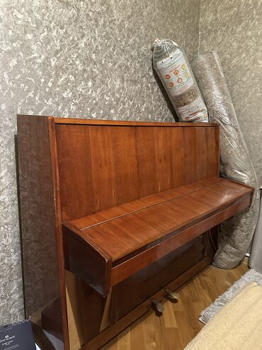 oktava piano: Piano, Rostov-Don, Akustik, İşlənmiş