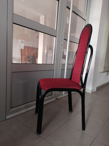 Setovi stolova i stolica: Okrugli kafe/ugostiteljski sto sa metalnom bazom + stolice - Sto — 14