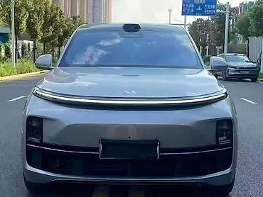 byd e2 2025: Lixiang L9: 2023 г., 1.5 л, Робот, Электромобиль, Внедорожник — 1