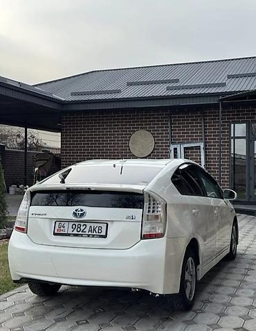 infinity fx35: Toyota Prius: 2010 г., 1.8 л, Автомат, Гибрид, Хэтчбэк — 5