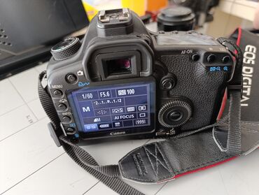 işlənmiş kondinsoner: Canon 5 D Mark ||. 78 K İdeal Aparat.uzərinde 70-300 ve 50 mm 1.8 lens