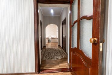 Посуточная аренда домов: 200 м², 4 комнаты, Утепленный, Бронированные двери, Видеонаблюдение — 7