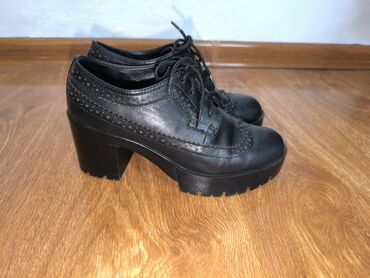 36 размер обувь: Туфли 36, цвет - Черный