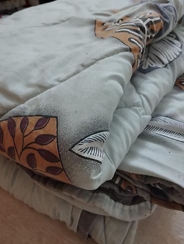 Digər ev dekoru: Yorqan sintifon razmer 200, 170 sm — 2