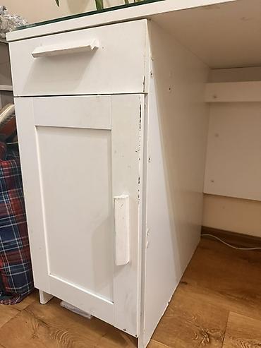 столы офис: Компьютерный стол, Б/у, С полками — 5