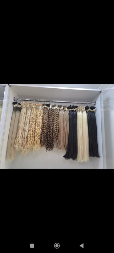 Təbii saçlar, pariklər: Qaynaq saçlar, Təbii — 9