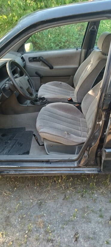 Volkswagen: Volkswagen Passat: 1989 г., 1.8 л, Механика, Бензин, Универсал — 8