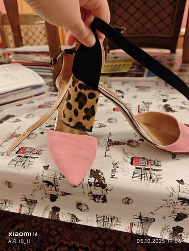 Tuflilər: Qadın ayaqqabıları – 2 cüt 1) Qırmızı klassik tufli - Material: zamşa — 4